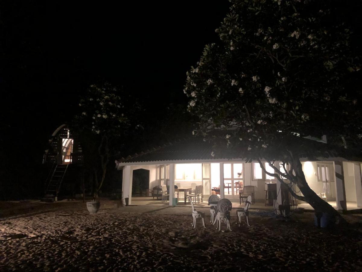 Moon Isle Beach Bungalow Nilaveli Exteriér fotografie