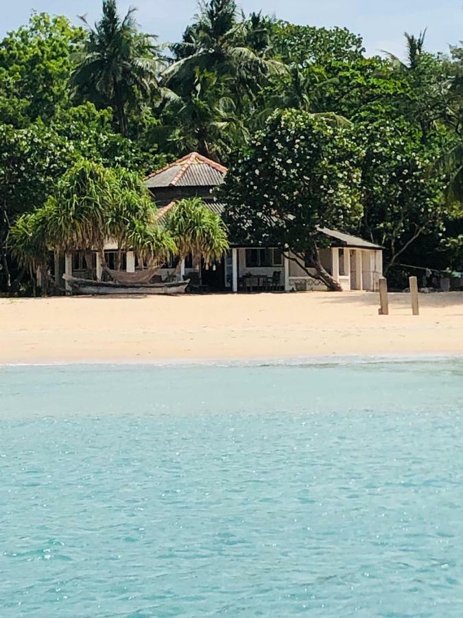 Moon Isle Beach Bungalow Nilaveli Exteriér fotografie